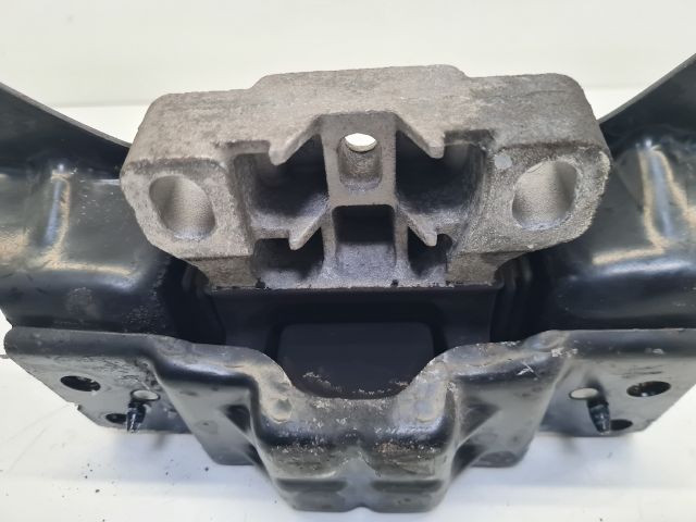 bontott VW GOLF VII Váltó Tartó Bak (Pozíciófüggetlen)