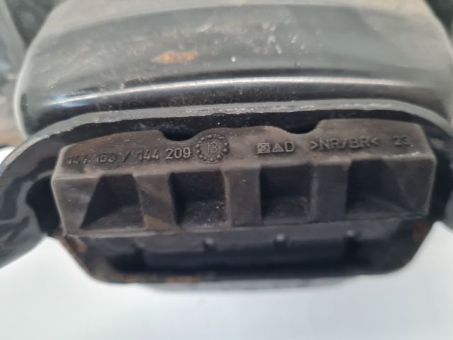 bontott VW GOLF VII Váltó Tartó Bak (Pozíciófüggetlen)