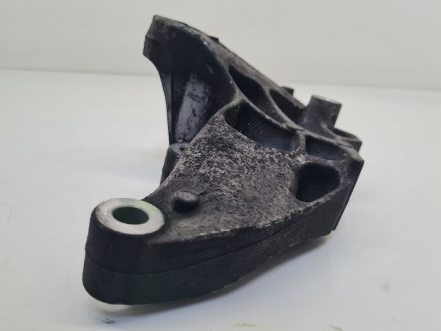 bontott VW GOLF VII Váltó Tartó Bak (Pozíciófüggetlen)