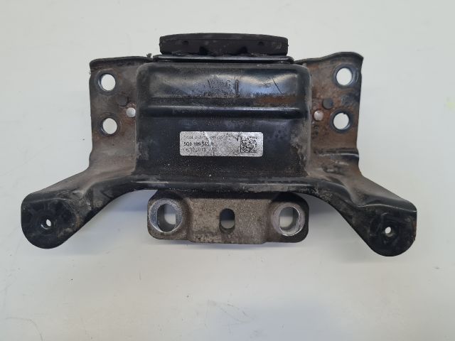 bontott VW GOLF VII Váltó Tartó Bak (Pozíciófüggetlen)