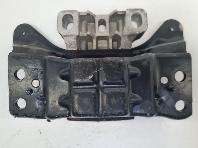 bontott VW GOLF VII Váltó Tartó Bak (Pozíciófüggetlen)