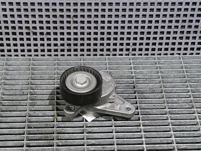 bontott VW GOLF VII Vezérlés Lánc / Szíj Feszítő Görgő