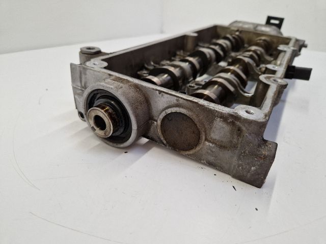 bontott VW GOLF VII Vezérműtengely Házzal