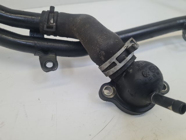 bontott VW GOLF VII Vízcső