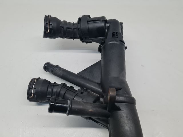 bontott VW GOLF VII Vízcső