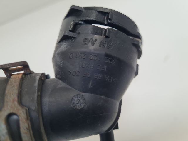 bontott VW GOLF VII Vízcső