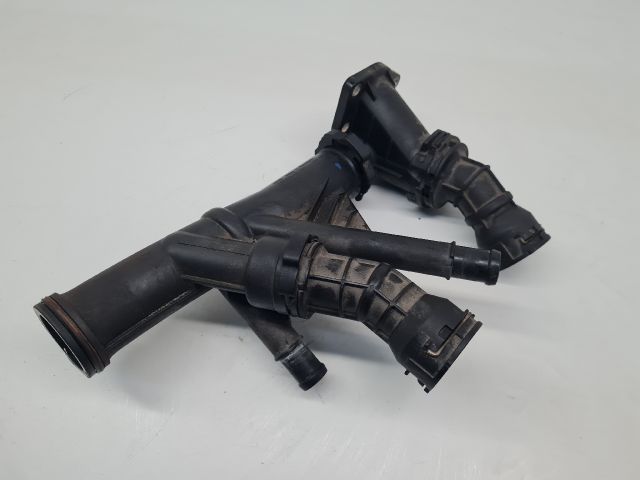 bontott VW GOLF VII Vízcső