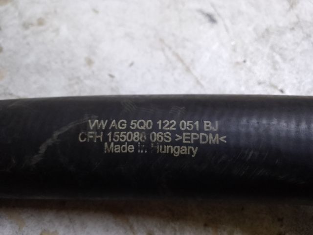 bontott VW GOLF VII Vízcső
