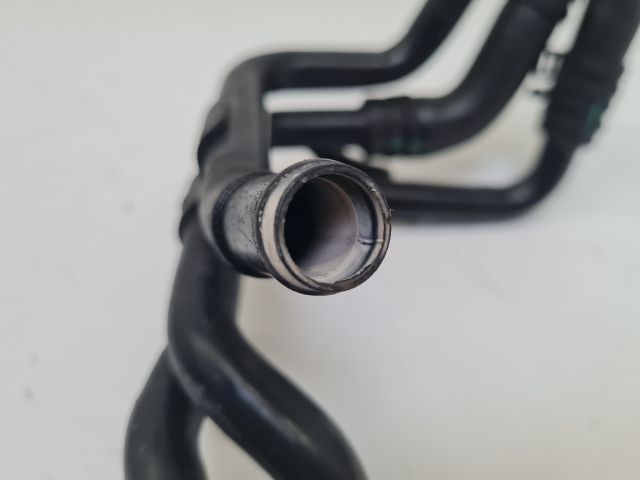 bontott VW GOLF VII Vízcső