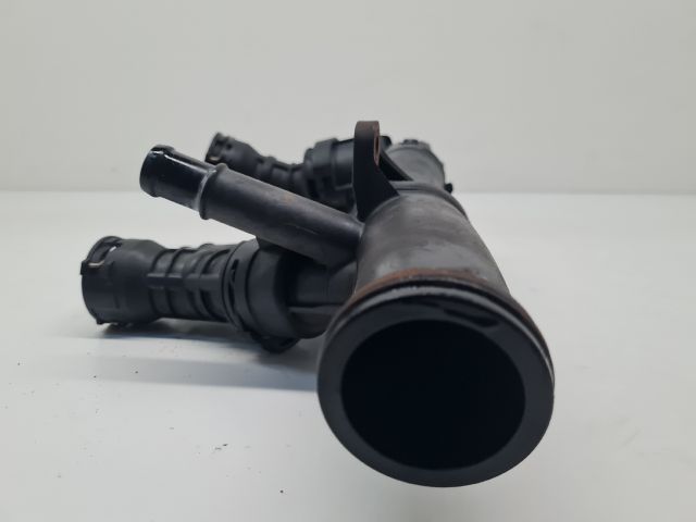 bontott VW GOLF VII Vízcső