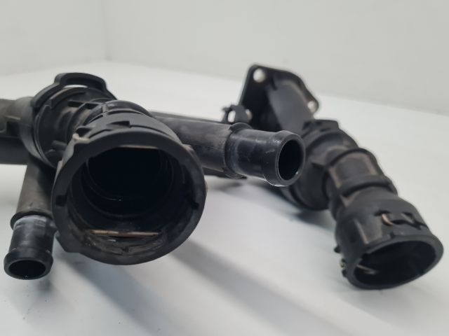 bontott VW GOLF VII Vízcső