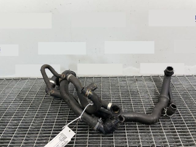 bontott VW GOLF VII Vízcső