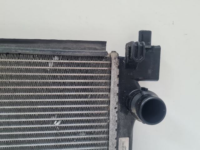 bontott VW GOLF VII Vízhűtő Radiátor (Klímás)