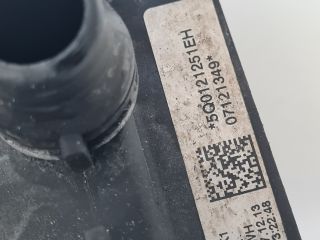 bontott VW GOLF VII Vízhűtő Radiátor (Klímás)