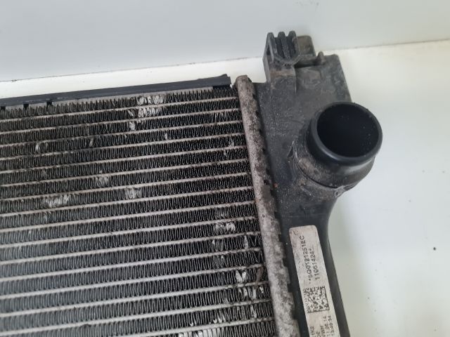 bontott VW GOLF VII Vízhűtő Radiátor (Klímás)