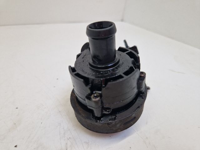 bontott VW GOLF VII Vízpumpa