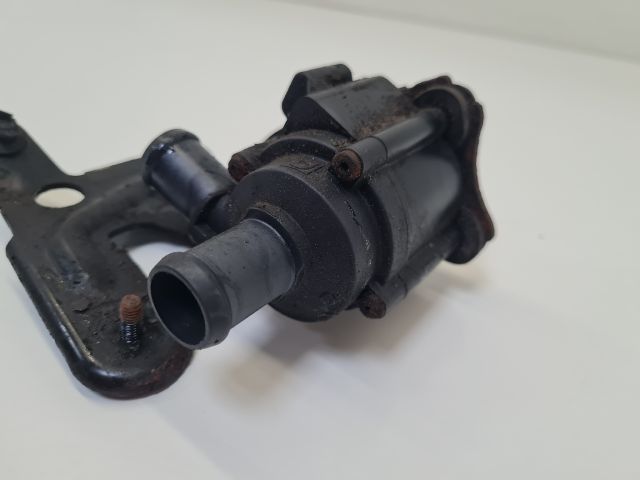 bontott VW GOLF VII Vízpumpa