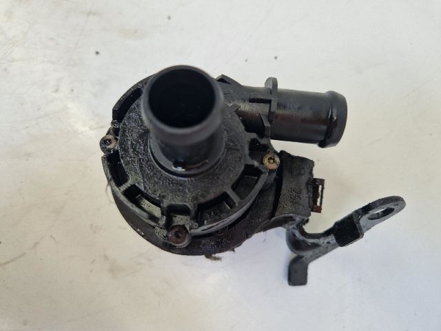 bontott VW GOLF VII Vízpumpa