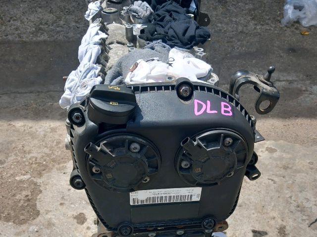 bontott VW GOLF VII Motor (Fűzött blokk hengerfejjel)