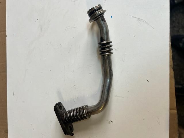 bontott VW GOLF VII EGR Hűtő Cső