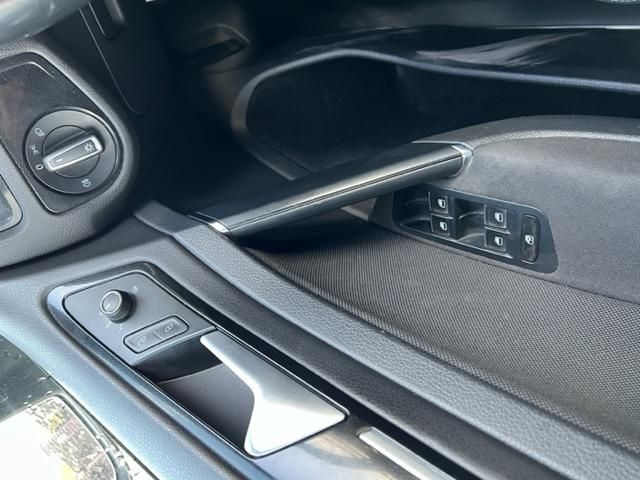 bontott VW GOLF VII Generátor