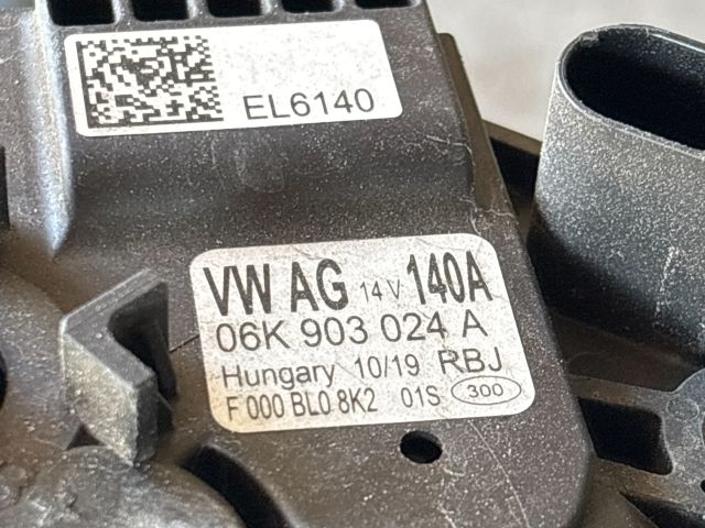 bontott VW GOLF VII Generátor