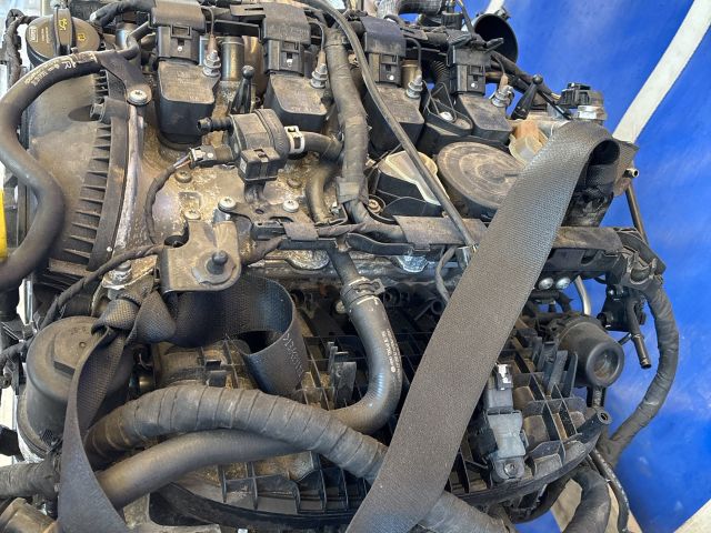 bontott VW GOLF VII Motor (Fűzött blokk hengerfejjel)