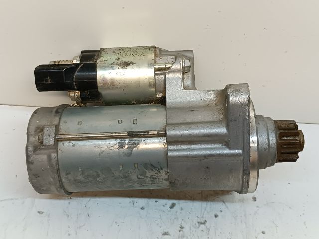 bontott VW GOLF VII Önindító