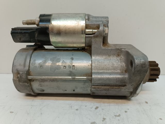 bontott VW GOLF VII Önindító