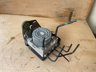 bontott VW GOLF VII ABS Kocka