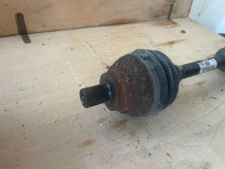 bontott VW GOLF VII Bal Féltengely