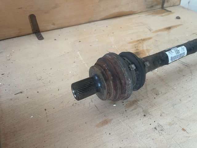 bontott VW GOLF VII Bal hátsó Féltengely