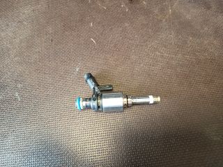 bontott VW GOLF VII Porlasztó (1 db)