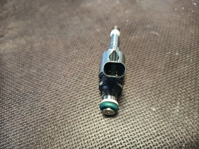 bontott VW GOLF VII Porlasztó (1 db)