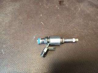 bontott VW GOLF VII Porlasztó (1 db)