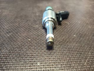 bontott VW GOLF VII Porlasztó (1 db)