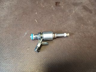 bontott VW GOLF VII Porlasztó (1 db)