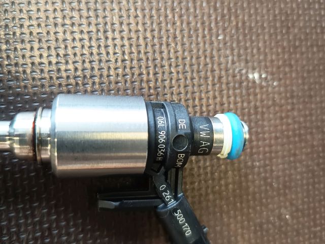 bontott VW GOLF VII Porlasztó (1 db)