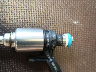 bontott VW GOLF VII Porlasztó (1 db)