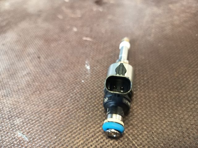 bontott VW GOLF VII Porlasztó (1 db)