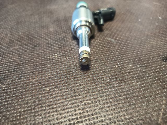 bontott VW GOLF VII Porlasztó (1 db)