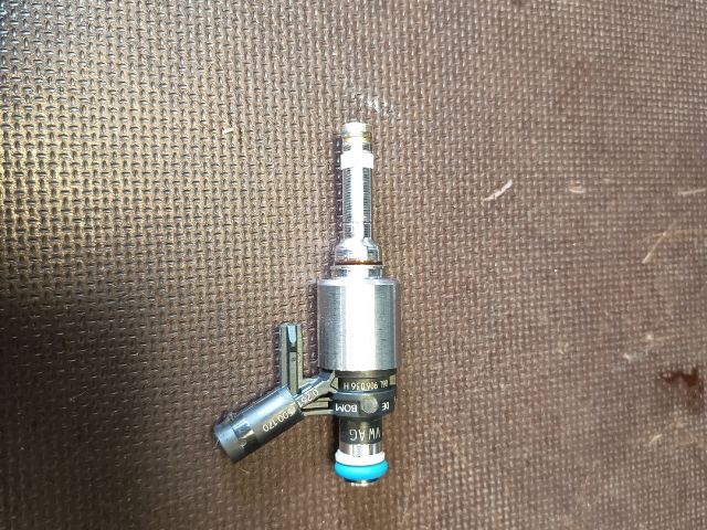 bontott VW GOLF VII Porlasztó (1 db)