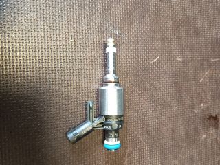 bontott VW GOLF VII Porlasztó (1 db)