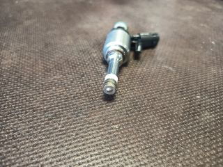 bontott VW GOLF VII Porlasztó (1 db)