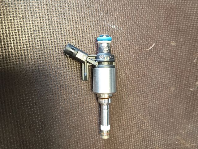 bontott VW GOLF VII Porlasztó (1 db)