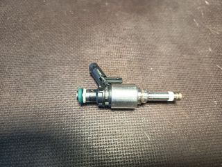 bontott VW GOLF VII Porlasztó (1 db)