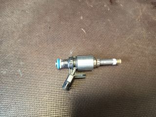 bontott VW GOLF VII Porlasztó (1 db)