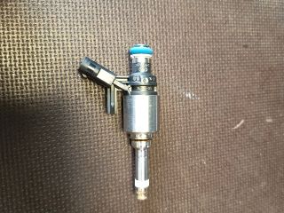 bontott VW GOLF VII Porlasztó (1 db)