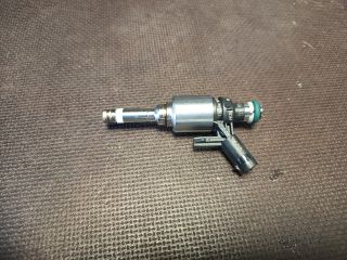 bontott VW GOLF VII Porlasztó (1 db)