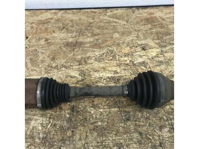 bontott VW GOLF VII Bal Féltengely